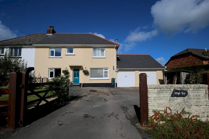 4 Bedroom Semi-Detached House For Sale In Puddington, Tiverton EX16