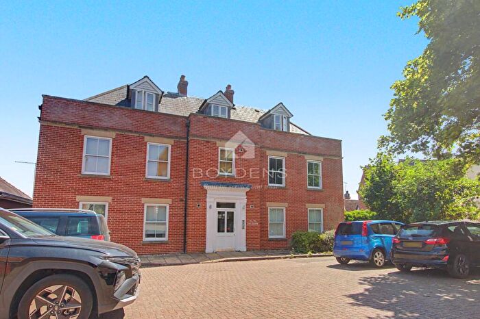 2 Bedroom Flat To Rent In Eagle Gate, Colchester, Essex, CO1