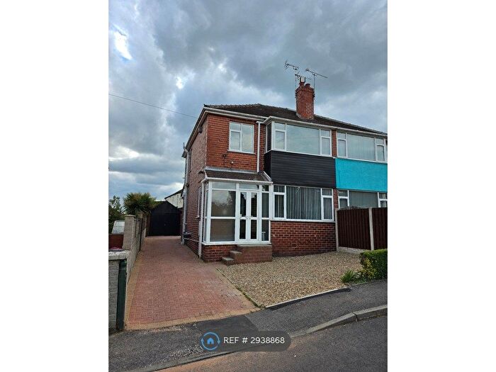 3 Bedroom Semi-Detached House To Rent In Twyford Close, Mexborough, S64