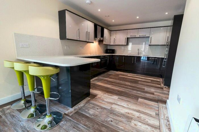 3 Bedroom Apartment To Rent In Apartment, Ecco, S11