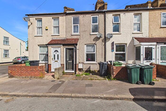 2 Bedroom Terraced House For Sale In Carlisle Road, Dartford, Kent, DA1