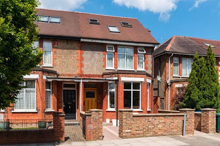 5 Bedroom House For Sale In Egerton Gardens, Hendon, NW4