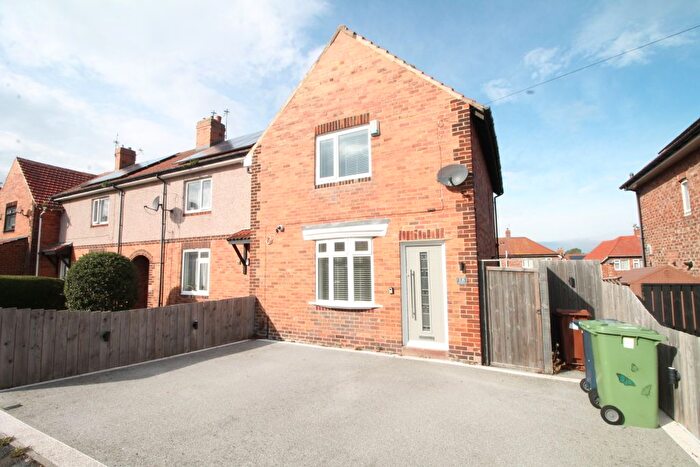 3 Bedroom End Terrace House To Rent In Stamford Avenue, Sunderland, Tyne Amp; Wear, SR3