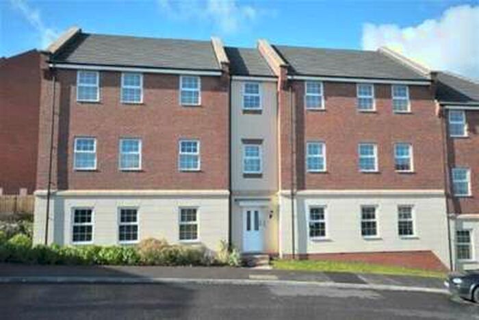 2 Bedroom Flat To Rent In Wharf Gardens, Bingham, NG13