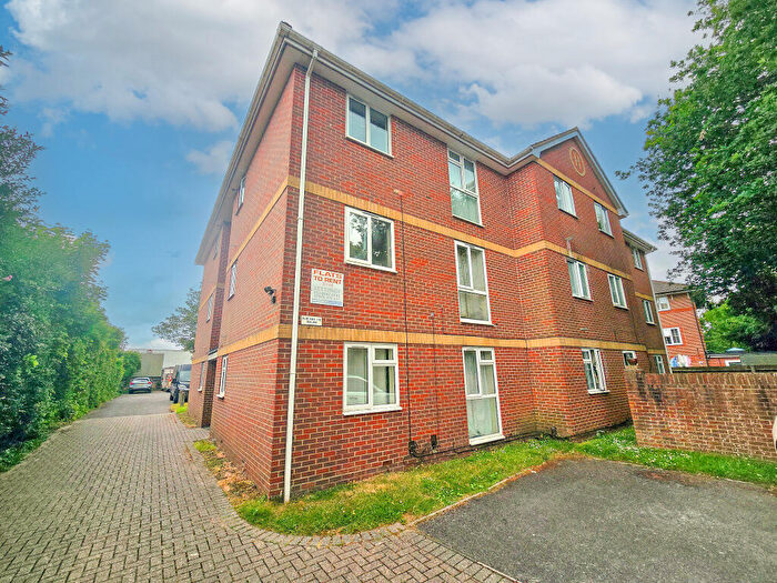 1 Bedroom Flat To Rent In Spring Road, Sholing, SO19