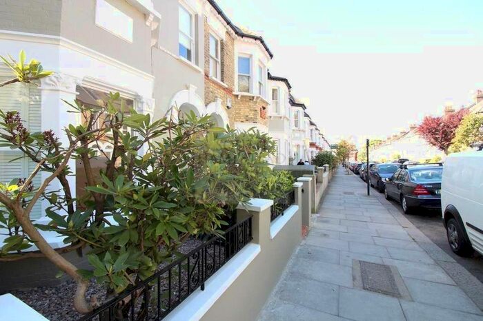 5 Bedroom Semi-Detached House To Rent In Achilles Road, West Hampstead, NW6