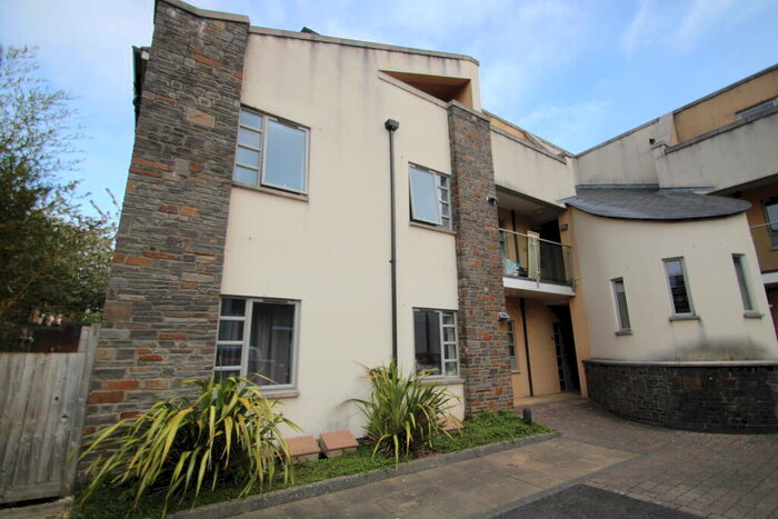 2 Bedroom Maisonette To Rent In Gloucester Road, Horfield, Bristol, BS7