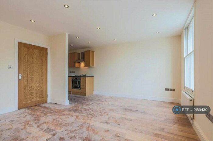 1 Bedroom Flat To Rent In Lower Clapton Road, London, E5