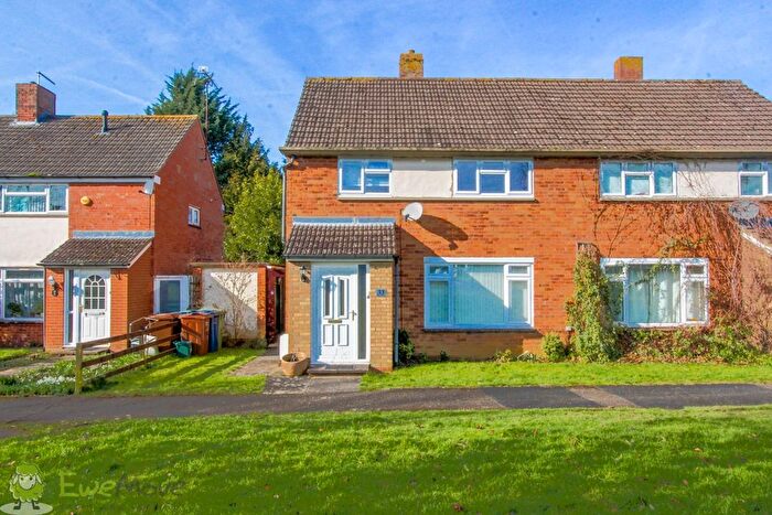 3 Bedroom Semi-Detached House To Rent In Linworth Road, Bishops Cleeve, Cheltenham, GL52