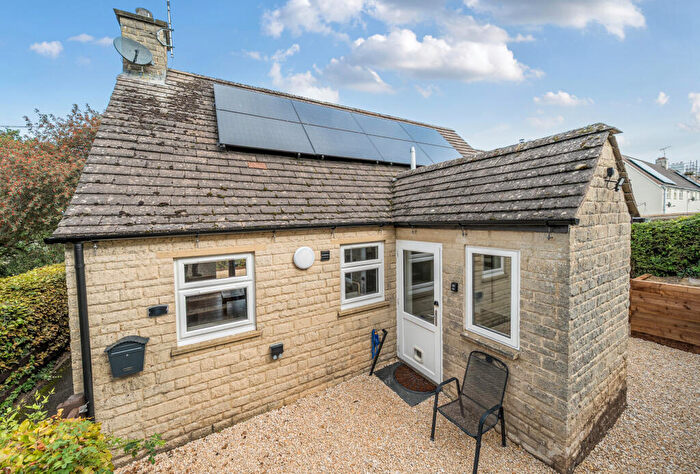 2 Bedroom Bungalow For Sale In Frampton Mansell, Stroud, Gloucestershire, GL6