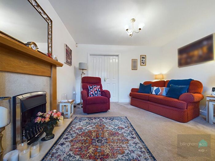3 Bedroom End Of Terrace House For Sale In Crystal Gardens, Kinver, DY7