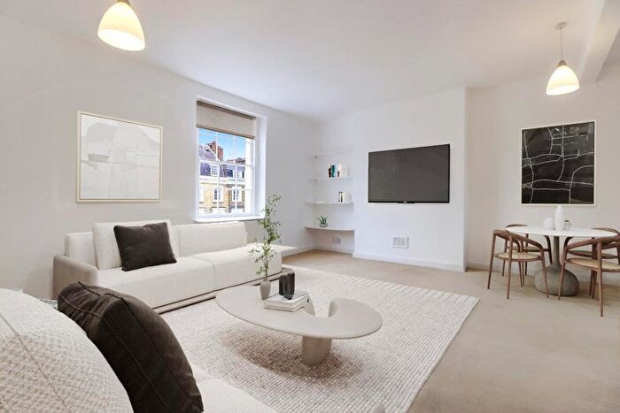 2 Bedroom Apartment To Rent In Albert Street, Camden, NW1