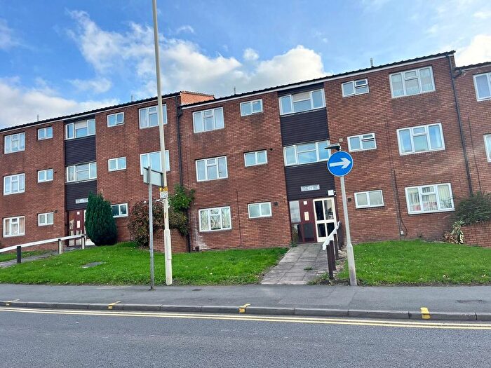 1 Bedroom Flat To Rent In High Street, Lye, DY9