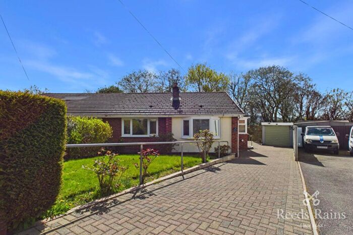 2 Bedroom Bungalow For Sale In Horning Crescent, Burnley, Lancashire, BB10