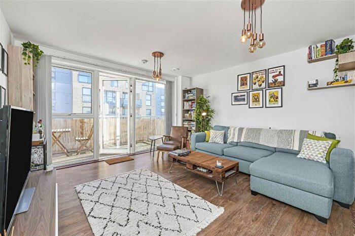 2 Bedroom Flat For Sale In Loughborough Park, Brixton, SW9