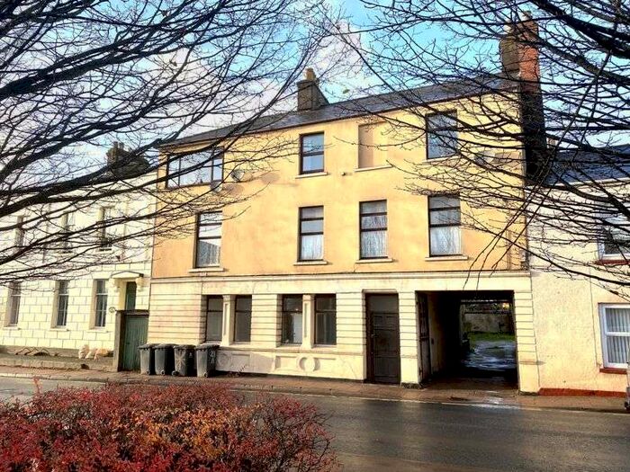 2 Bedroom Property To Rent In High Street, Lydney, GL15