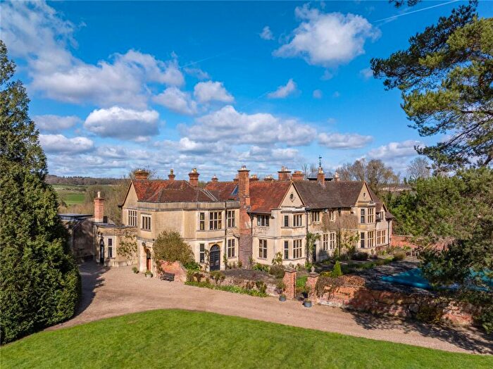 11 Bedroom Detached House For Sale In Hawkridge Hill, Frilsham, Hermitage, West Berkshire, RG18