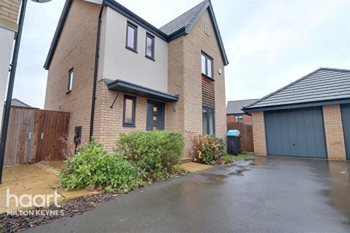3 Bedroom Detached House To Rent In Dartmouth Drive, Broughton, MK10