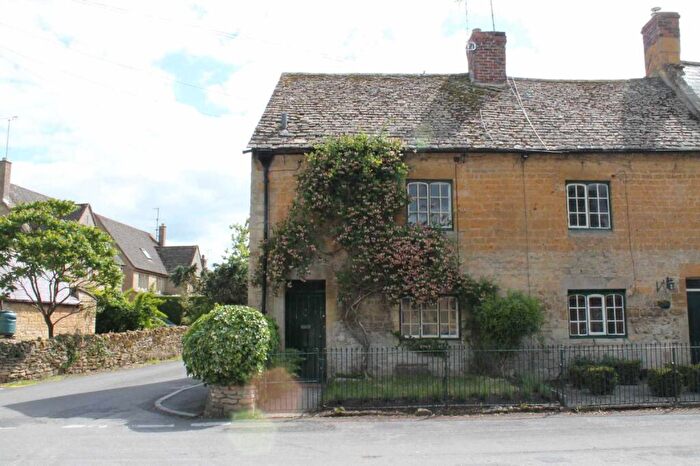 3 Bedroom Cottage To Rent In Church Street, Moreton In Marsh, GL56