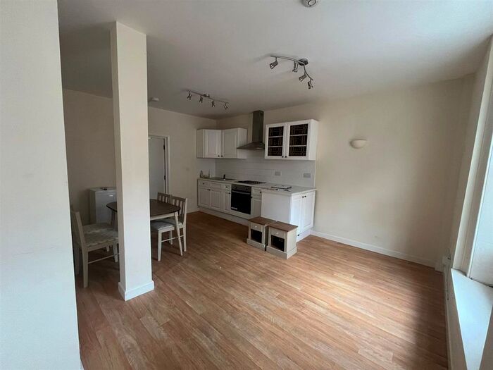 1 Bedroom Flat To Rent In Eastgate, Louth, LN11