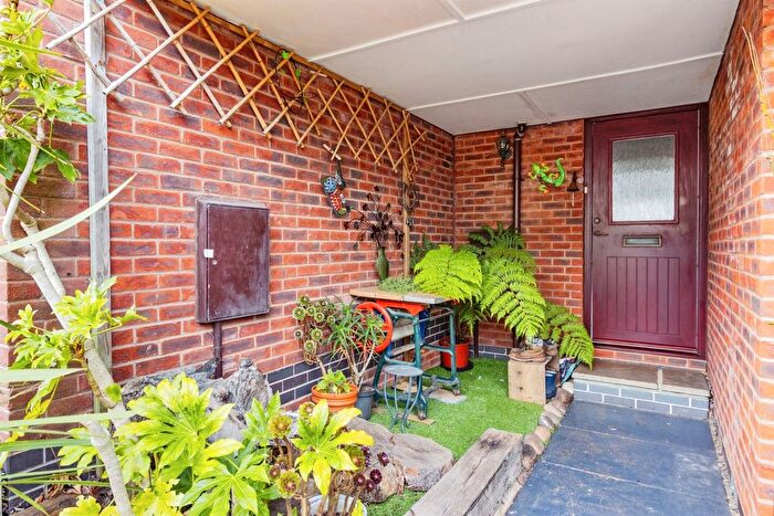 3 Bedroom End Of Terrace House For Sale In Mariners Way, Paignton, TQ3