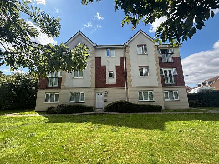 1 Bedroom Flat To Rent In Woodheys Park, Kingswood, Hull, HU7