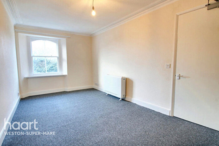 1 Bedroom Flat To Rent In Ellenborough Crescent, Weston-Super-Mare, BS23