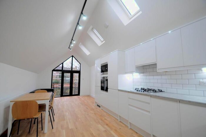 2 Bedroom Maisonette To Rent In Copleston Road, London SE15