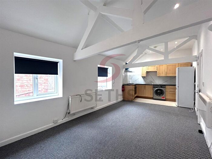 Studio To Rent In Market Place, City Centre, Leicester, LE1