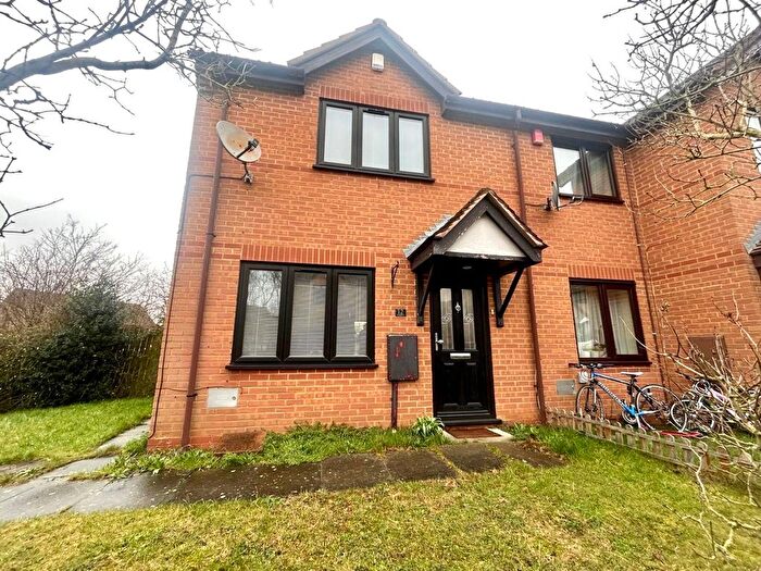 3 Bedroom Semi Detached House To Rent In Champflower, Furzton, MK4