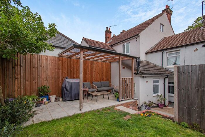 1 Bedroom Property For Sale In Church Lane East, Aldershot, GU11