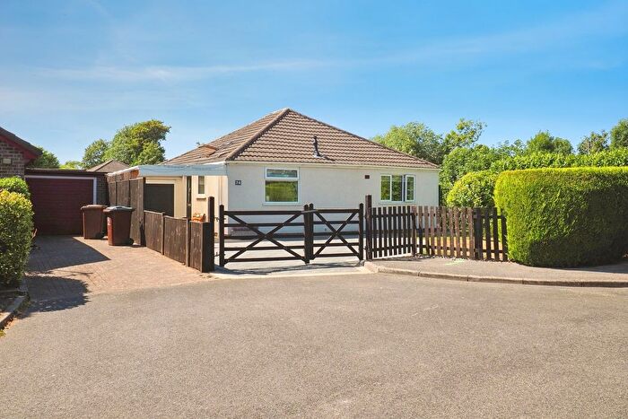 2 Bedroom Bungalow For Sale In Moorsholm Drive, Wollaton, Nottingham, NG8
