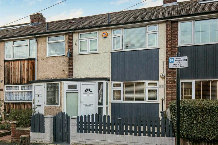 3 Bedroom Terraced House To Rent In Salisbury Road, Walthamstow, London, E17