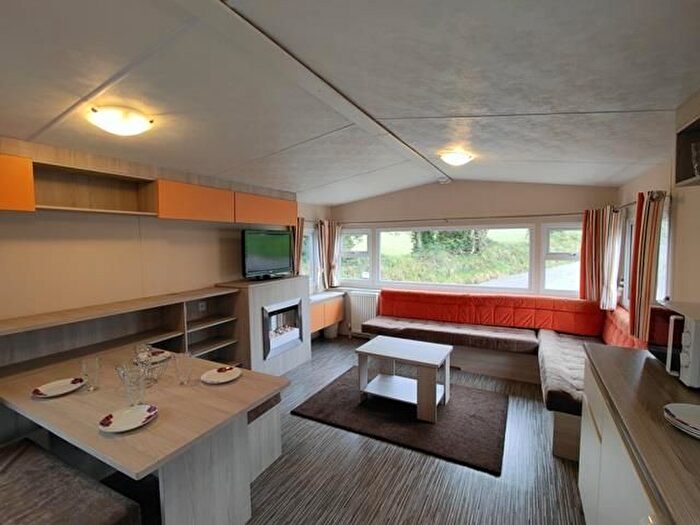 3 Bedroom Mobile/park Home For Sale In White Cross, Newquay, TR8