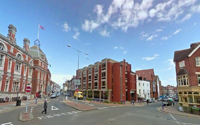 Studio To Rent In Grove Road, Eastbourne BN21