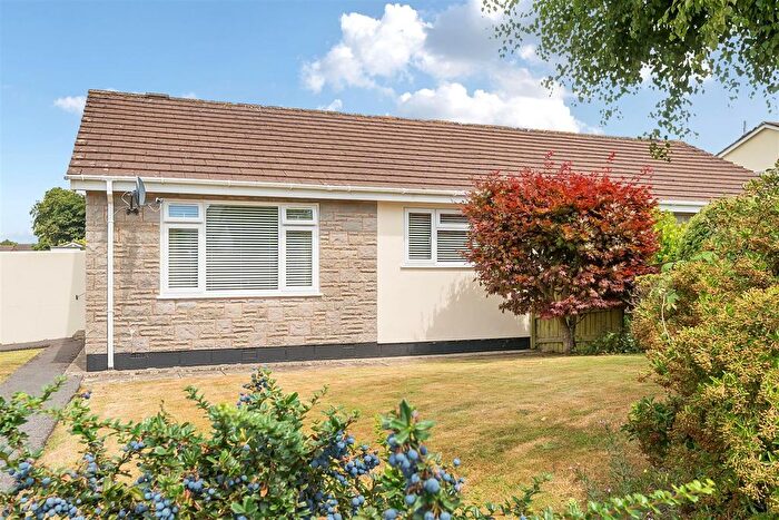 2 Bedroom Semi-detached Bungalow For Sale In Willhayes Park, Axminster, EX13