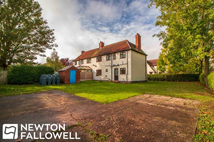 2 Bedroom Semi-Detached House For Sale In Burden Crescent, Woodbeck, DN22