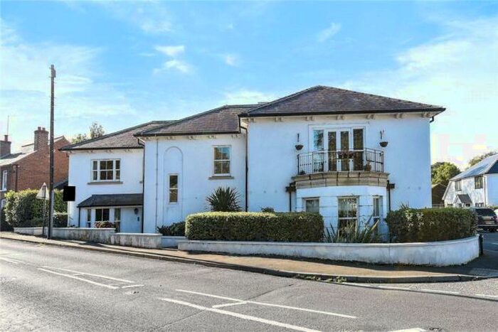 2 Bedroom Apartment To Rent In Send, GU23