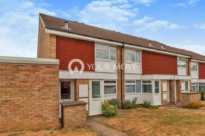 1 Bedroom Flat To Rent In Keats Way, Hitchin, Hertfordshire, SG4