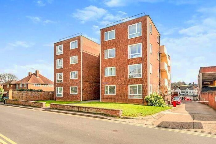 2 Bedroom Apartment To Rent In Croft Court, Grammar School Walk, Hitchin, Hertfordshire, SG5