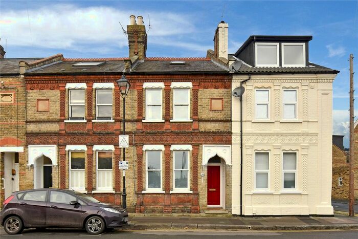 4 Bedroom Terraced House To Rent In Alexandra Road, Windsor, Berkshire SL4