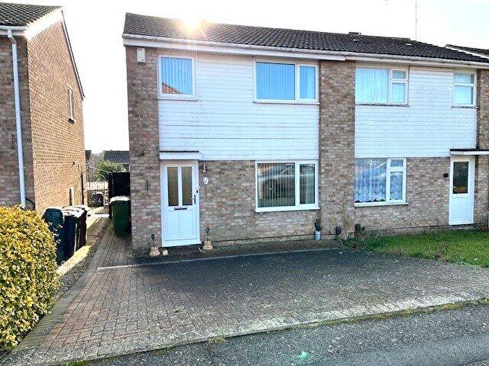3 Bedroom Semi-Detached House For Sale In Westminster Road, Wellingborough, Northamptonshire, NN8