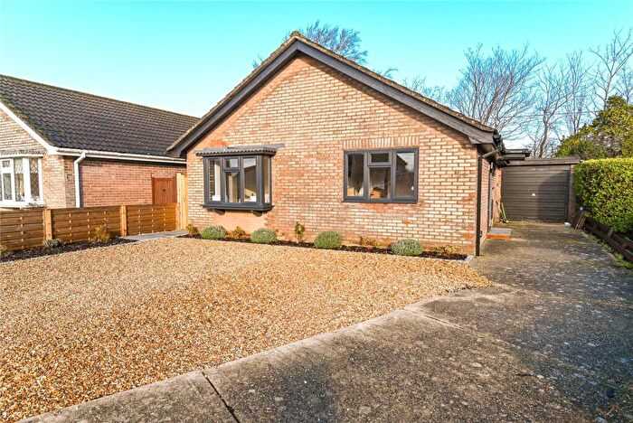 3 Bedroom Detached Bungalow For Sale In Oak Gardens, Everton, SO41