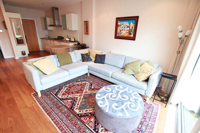 2 Bedroom Flat To Rent In Glasgow Harbour Terraces, Glasgow Harbour, G11