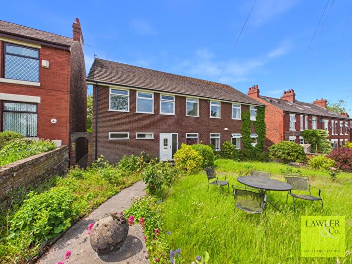 2 Bedroom Apartment For Sale In Lockside, Marple, Stockport, Cheshire, SK6