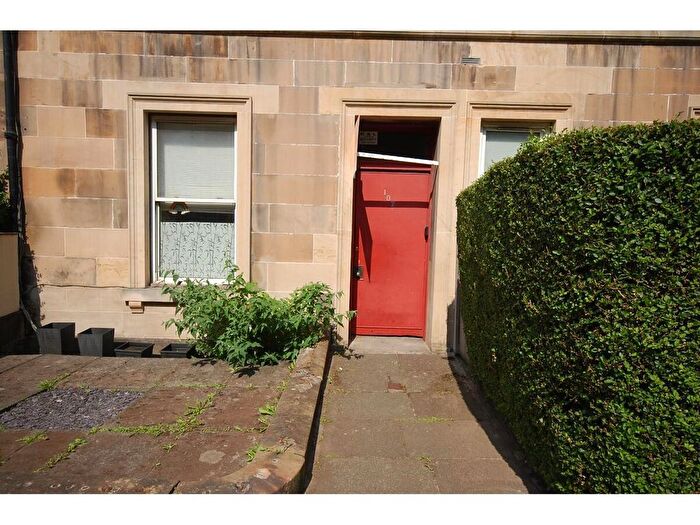 2 Bedroom Flat To Rent In Montgomery Street, Hillside, Edinburgh, EH7