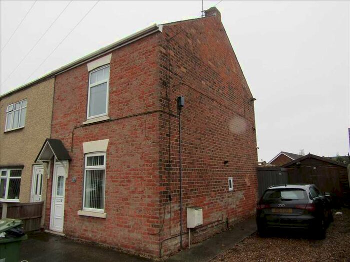 2 Bedroom Semi-Detached House To Rent In Bottesford Road, Scunthorpe, DN16