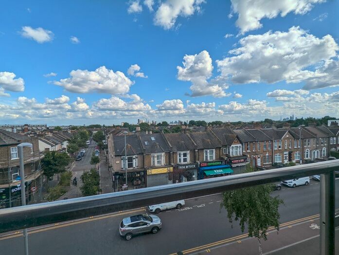 2 Bedroom Flat To Rent In Lea Bridge Road, London, E10