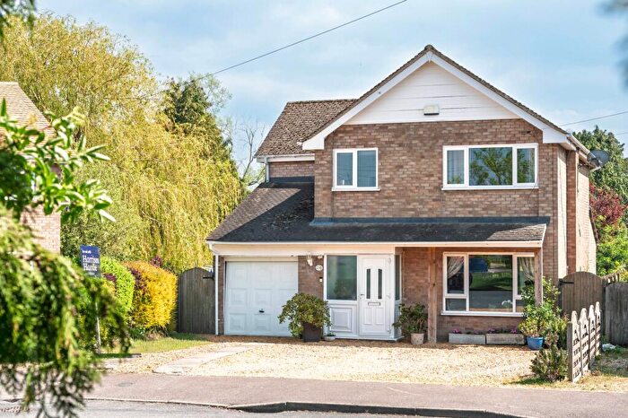 4 Bedroom Detached House For Sale In Fosseway Avenue, Moreton-In-Marsh, GL56