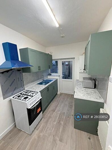 2 Bedroom Flat To Rent In Lausanne Road, London, N8